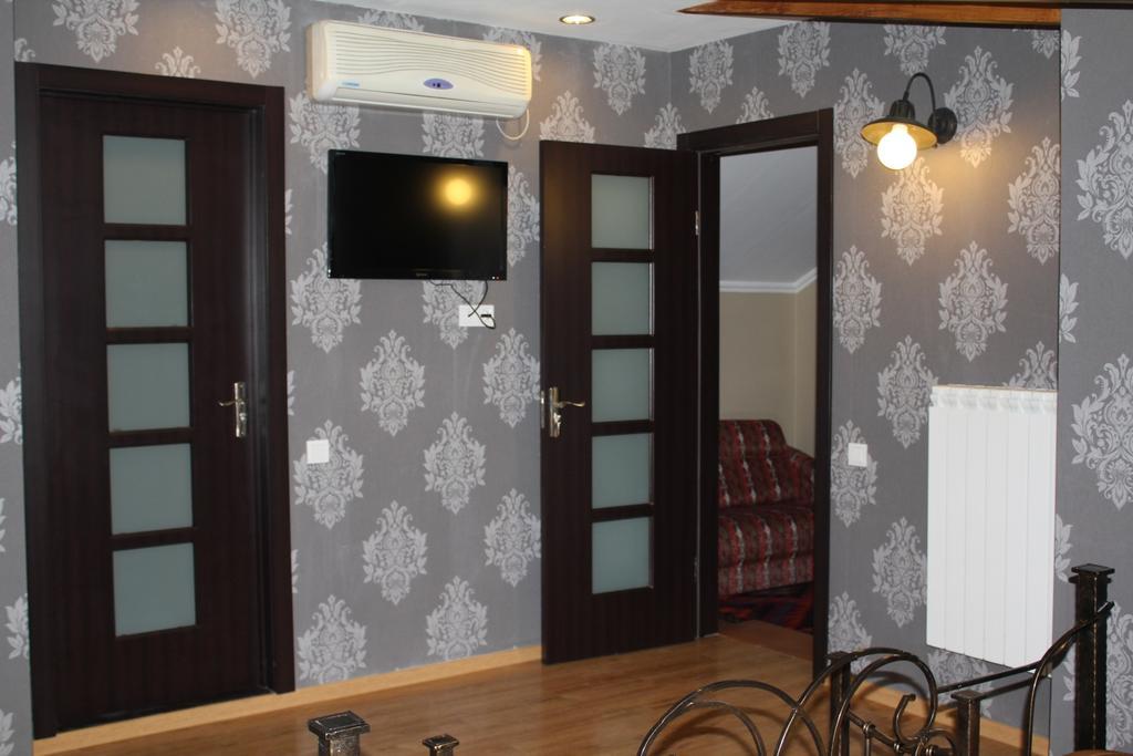 Prestige Palace - Esquisse Hotel Tbilisi Ruang foto