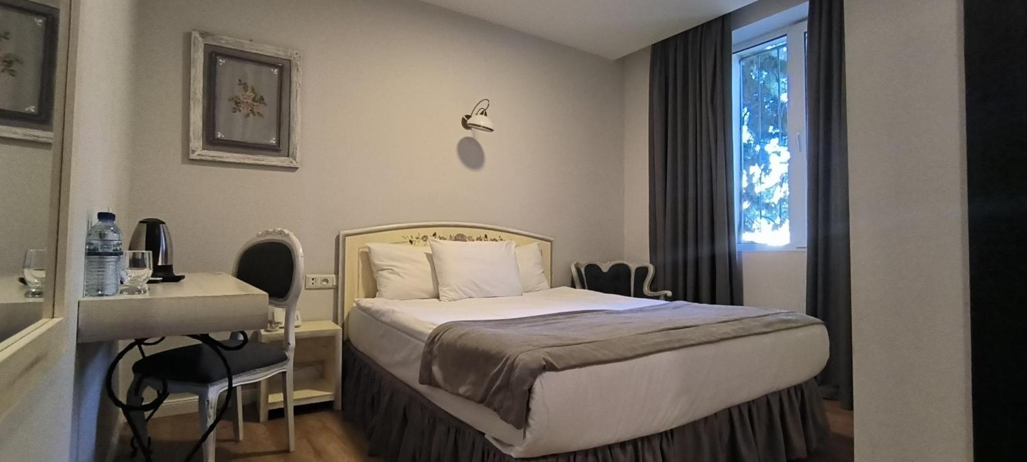 Prestige Palace - Esquisse Hotel Tbilisi Ruang foto