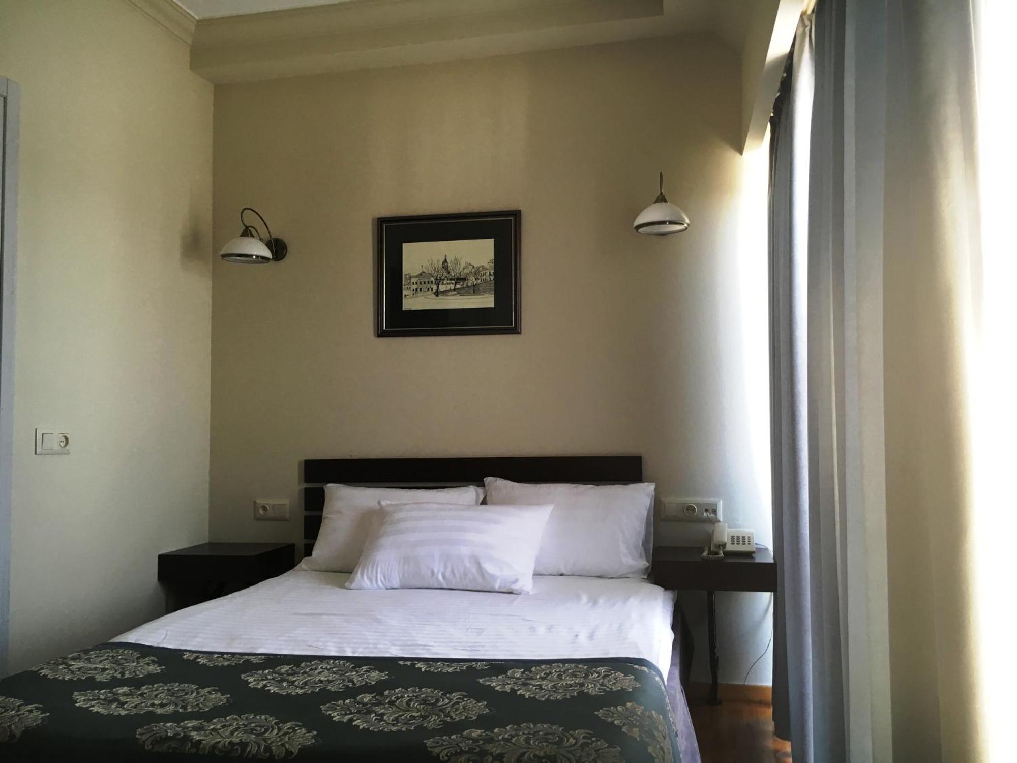 Prestige Palace - Esquisse Hotel Tbilisi Ruang foto