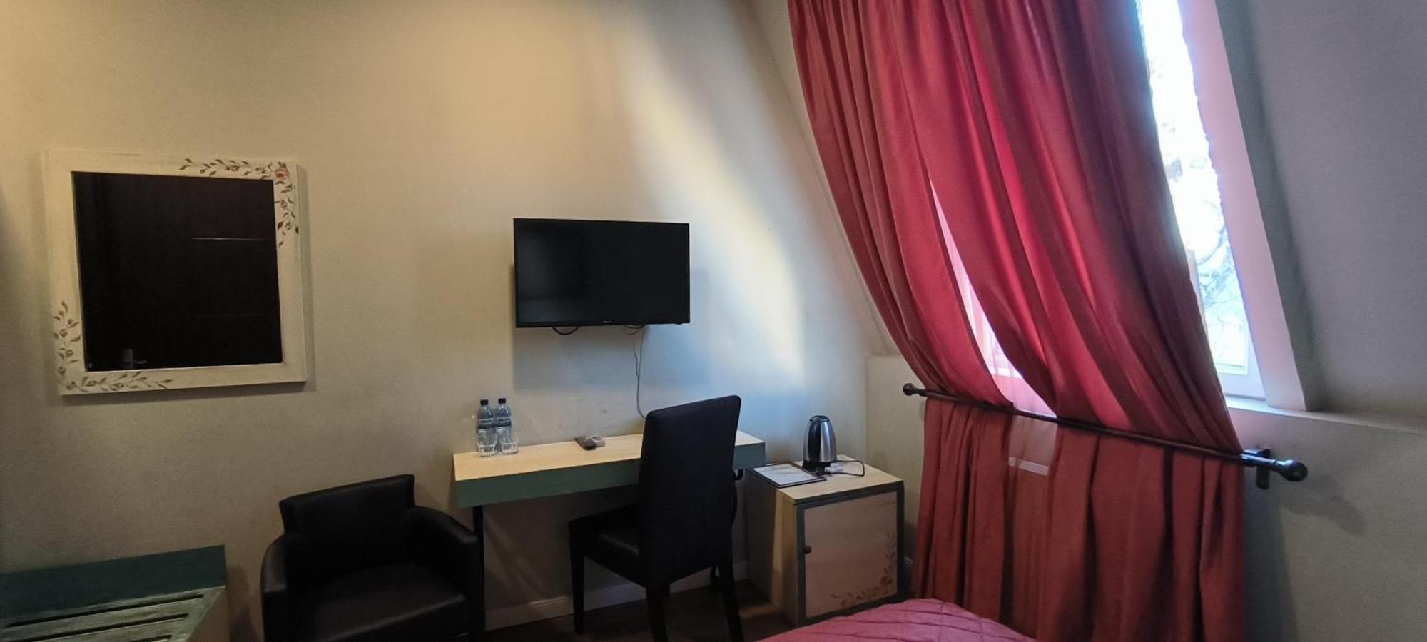 Prestige Palace - Esquisse Hotel Tbilisi Bagian luar foto