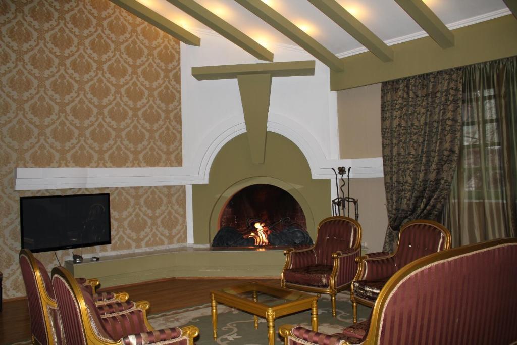 Prestige Palace - Esquisse Hotel Tbilisi Ruang foto